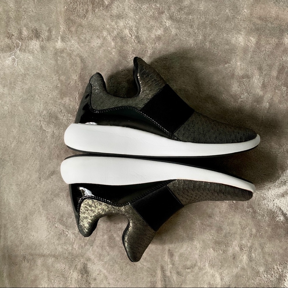 DKNY NY Black & Gold Sneakers -NWT